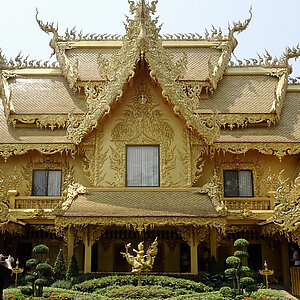 reise trends Thailand Chiang Rai Weißer Tempel Goldenes Haus Foto: Rüdiger Berger