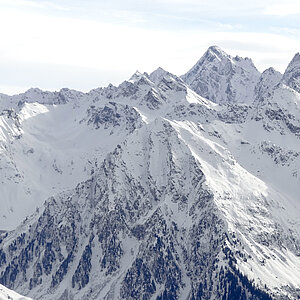 reise trends Schweiz Graubünden Gipfel oberhalb Klosters Foto: Rüdiger Berger