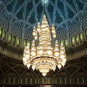 reise trends Oman Sultan Qabus Moschee Der Lüster im Gebetssaal Foto: Rüdiger Berger