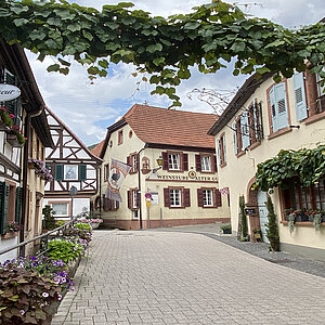 reise trends Deutschland: Weinstrasse Pfalz St. Martin Historische Altstadt  Foto: Rüdiger Berger