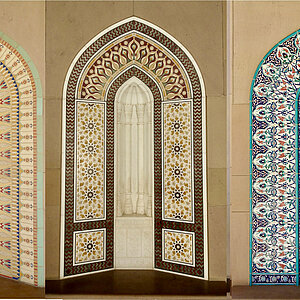 reise trends Oman Sultan Qabus Moschee Tor-Malereien Foto: Rüdiger Berger