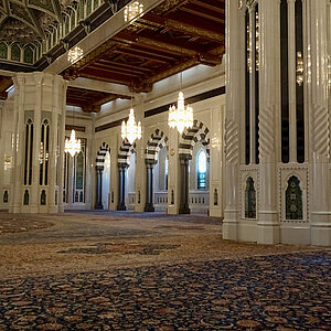 reise trends Oman Sultan Qabus Moschee Im Gebetssaal Foto: Rüdiger Berger