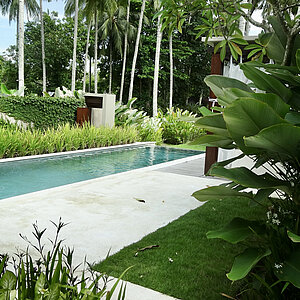 reise trends Bali Candi Beach Villas Pool-Foto: Rüdiger Berger