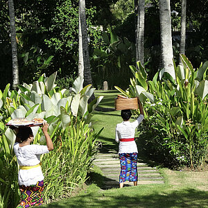 reise trends Bali Candi Beach Villas Tropischer Garten Foto: Rüdiger Berger