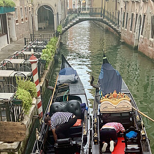reise trends Italien Venedig Pflege der Gondola Foto: Rüdiger Berger